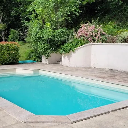'le Roc' Pour 11, Jardin Et Piscine Holiday home